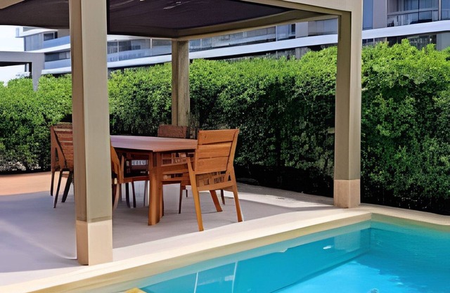 Exclusive Apartment, Private Pool and Beach Access
