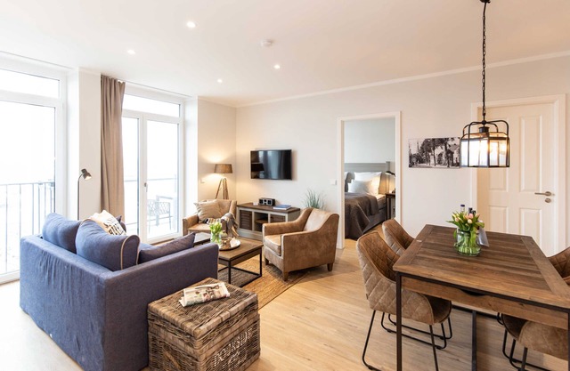 Exclusive apartment, lateral View to the Trave, 2 bedrooms (53) - Dockside