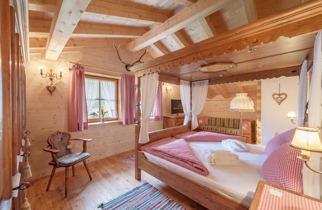 Exclusive chalet in Ötztal with Swiss stone pine infrared sauna - pure relaxation in Tyrol!