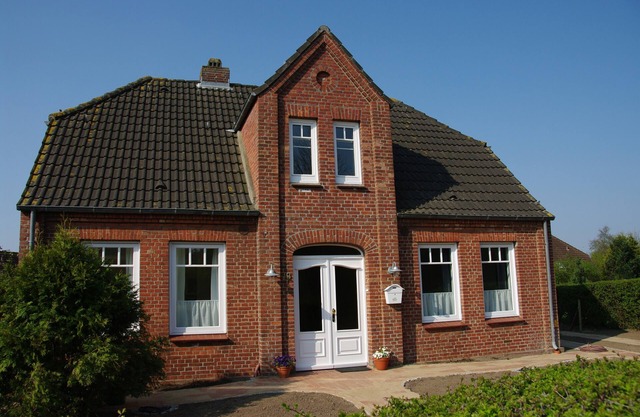 Exclusive Friesenhaus * * * * * with sea views, sauna, wireless, disabled