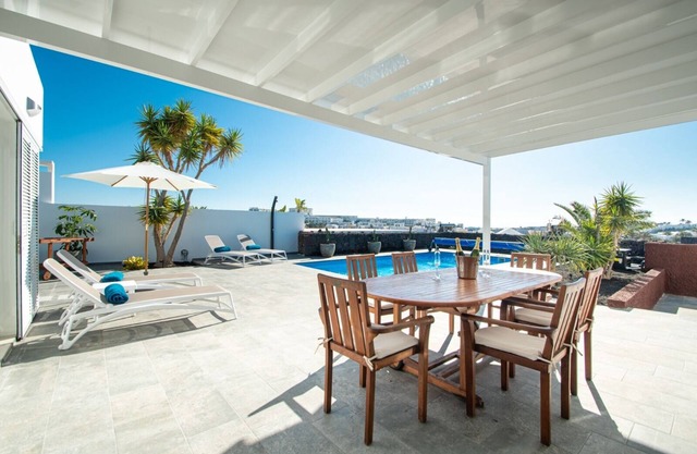 Exclusive luxury villa, private pool, Las Coloradas Playa Blanca, Lanzarote, sea view