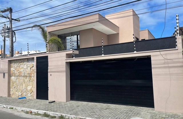 Exclusive Mansion in Pajuçara, 150m from the Most Beautiful Beach in Brazil.