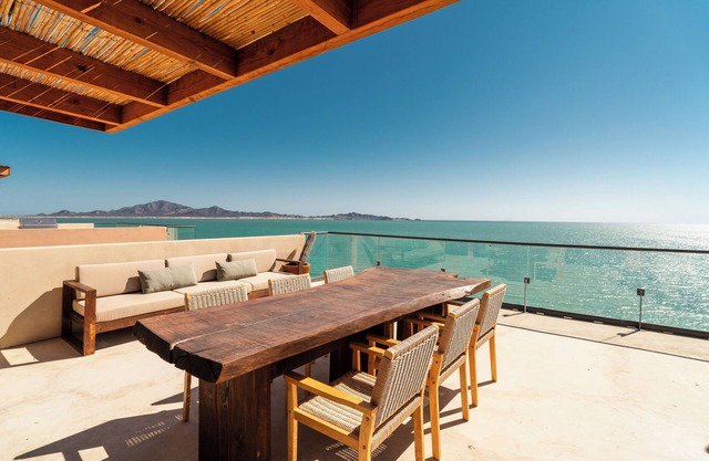 Exclusive Penthouse in Bahia de Kino with terrace and barbecue area