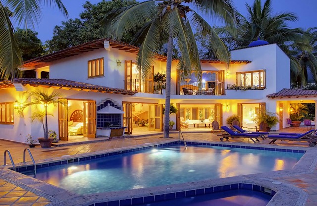 Exclusive Private 3 Bedroom Villa with Heated Pool, Hot Tub