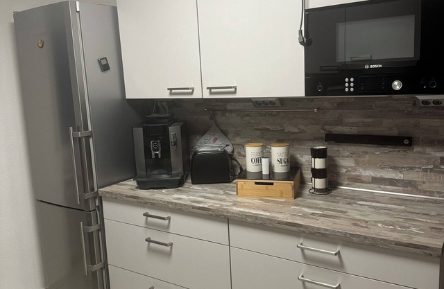 Exclusive Sindorf vacation apartment with PlayStation and pet-friendly