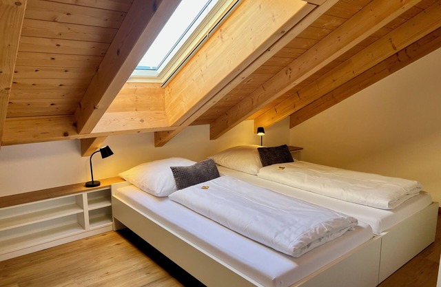 Exclusive top floor apartment (80sqm) with two bedrooms