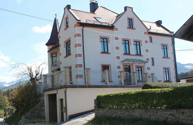 Exclusive vacation apartment in Art Nouveau villa 1903 Air-conditioned from March 2025!