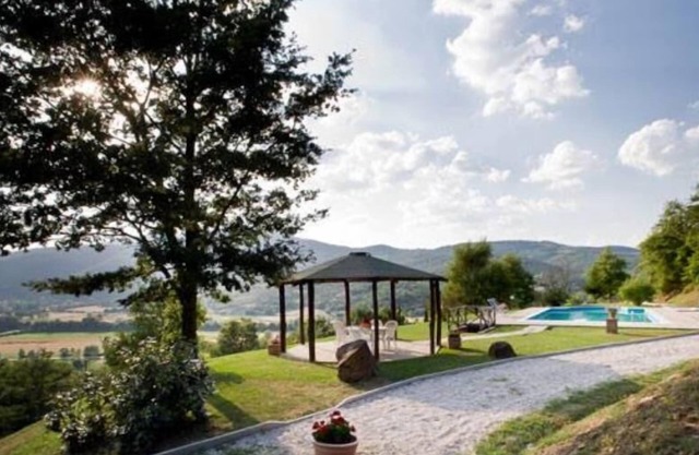 Exclusive villa with private pool, sleeps 24