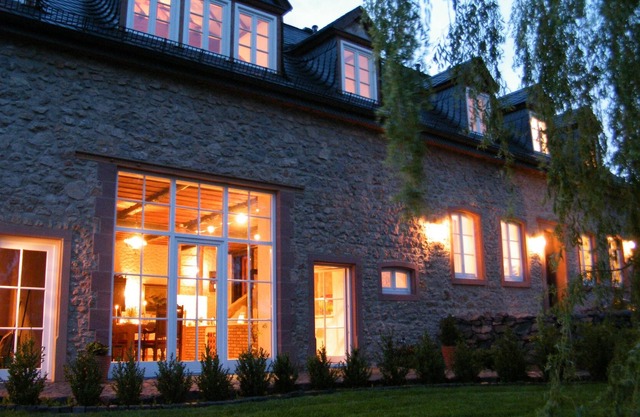 Exclusive villa 320m² with whirlpool and sauna, close to town and Nürburgring