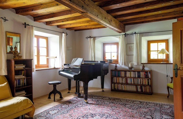 Exclusives Grade II listed farmhouse - pure nature at the gates of Salzburg