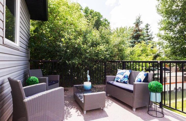 Executive Home - Long Stays - Garage - WiFi & NFLX