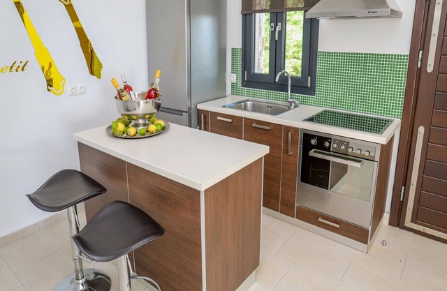 Executive Skiathos Villa | 3 Bedrooms |.