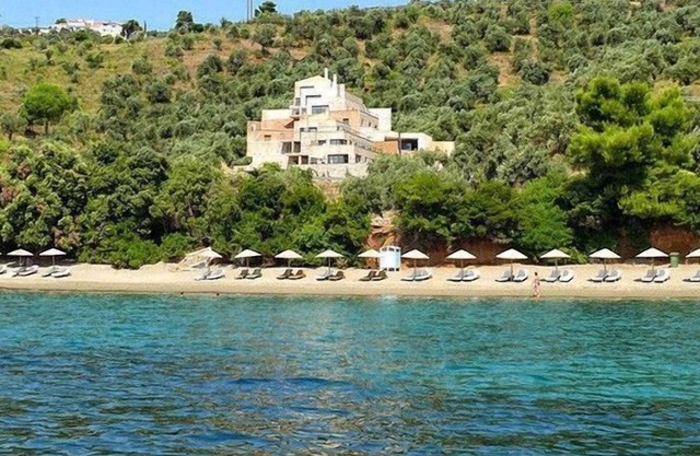 Executive Skiathos Villa | 3 Bedrooms | Villa King Phillip | Sea Views |.