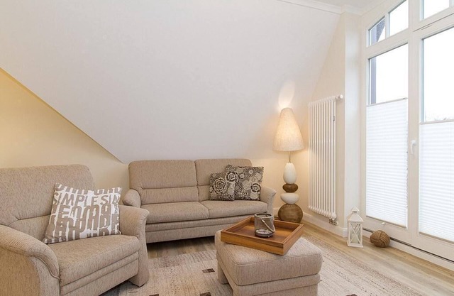 Exklusives, Hochwertiges Ferienapartment mit Zwei Balkonen - nur 60 m zum Strand