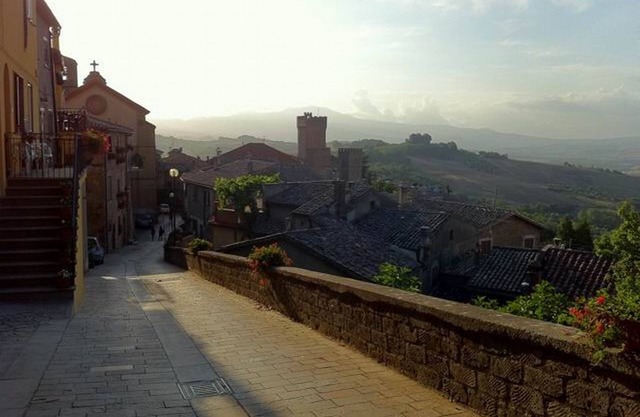 Experience a breathtaking vacation in a castle, restaurant,stunning views