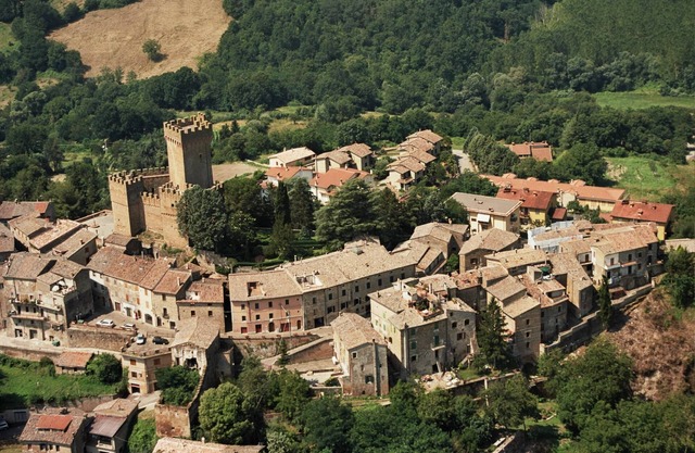 Experience a breathtaking vacation in a castle, restaurant, stunning views