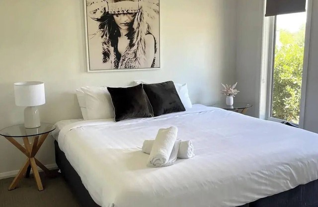Experience Modern Luxury at Our Stylish Retreat