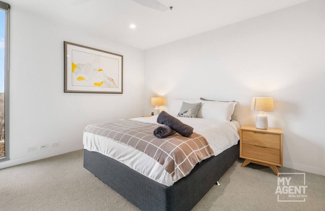 Experience Port Melbourne on Delightful Dow Street