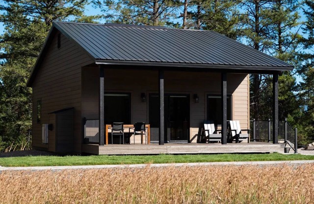 Experience Simple Montana Luxury.Cottage #2