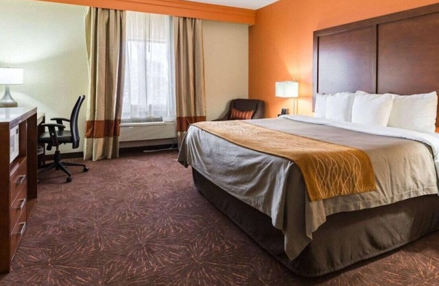 Experience the Best King Room for Your Getaway