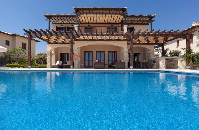 Experience Timeless Luxury and Tranquility Awaits, Paphos Villa 1466