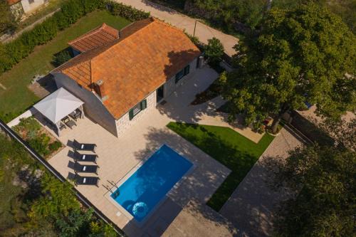 Experience VILLAGE LIFE - Jokini Dvori with private pool