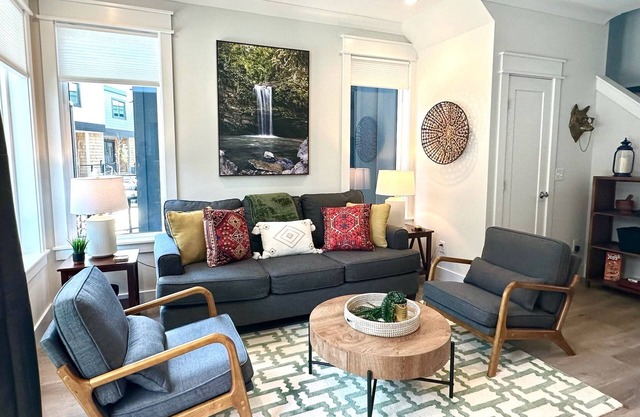 Explore at The Cove- Houseboat in Downton Wilmington