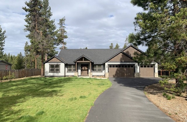 Explore Natures Beauty and Stay at Home in the Heart of Oregon's Wonderland