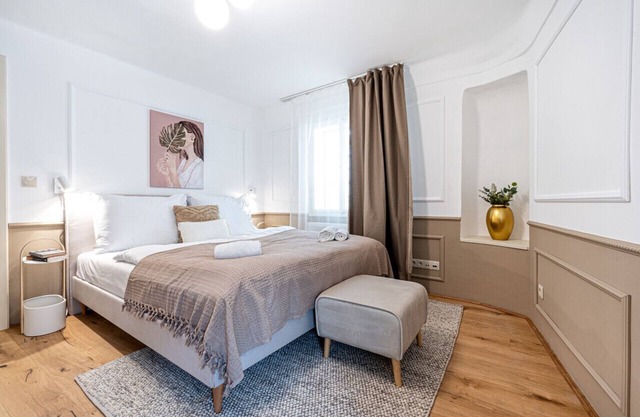 Exquisite 2 bedroom apartment at Lesser Town