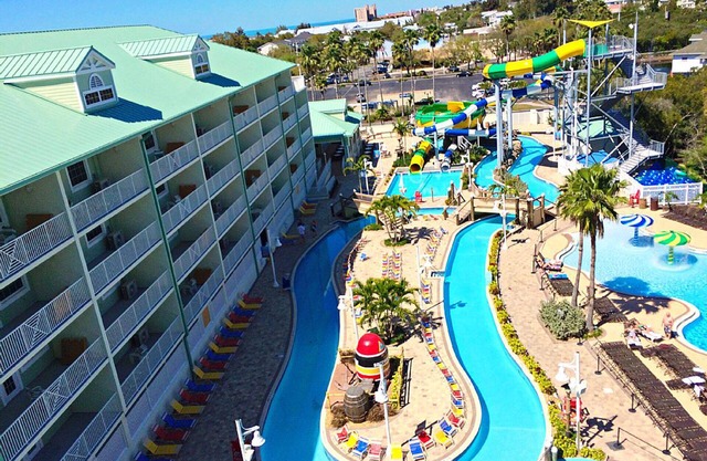 Exquisite 2 BR/2 BA Waterfront Beach Condo + Free Water Park!