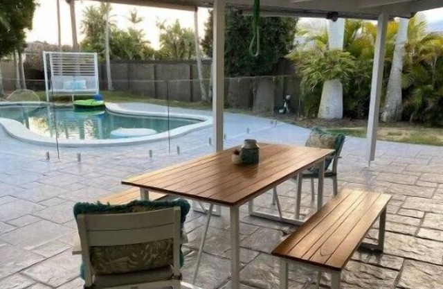 Exquisite 4BR House w/ Pool & Bbq