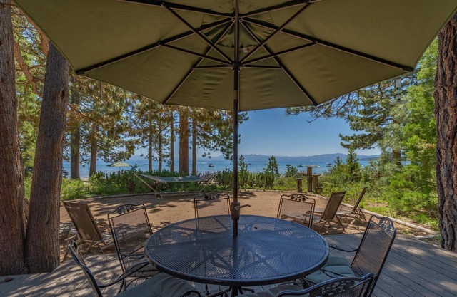 Exquisite Lakefront