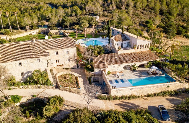 Exquisitely renovated 2500sqm Typical Catalan Villa in the heart of Natural Park