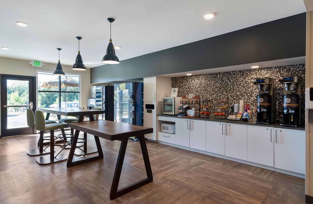Extended Stay America Premier Suites Atlanta Newnan