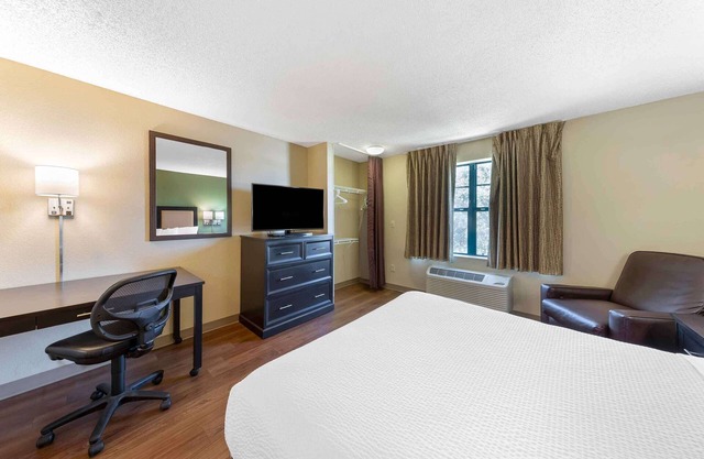 Extended Stay America Suites Fairbanks Old Airport Way