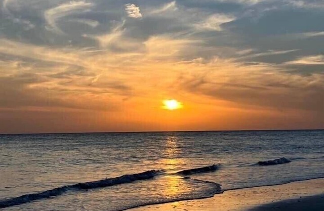 Extra Clean, Fully Renovated Beachfront Three Bedroom Condo on Madeira Beach 🏖️