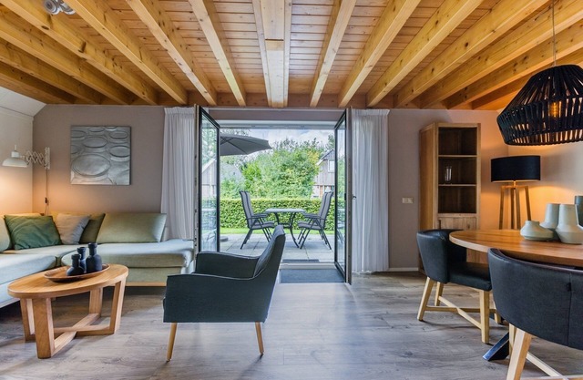 Extra luxury 4-person bungalow in the holiday park Landal Orveltermarke