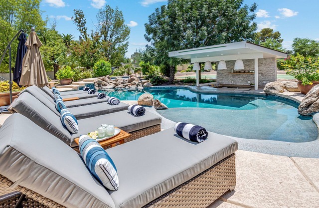 ♥Extravagant Family Getaway♥Ace Old Town Loc♥SwimUp Bar♥PickleBall♥Golf♥Spa♥BBQ♥