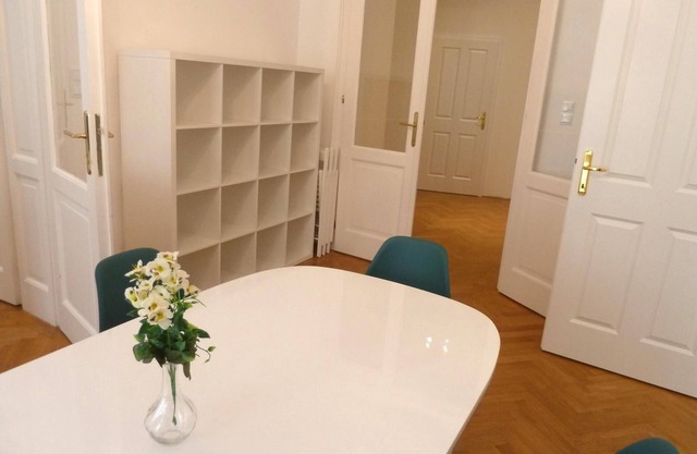 Extremely central 2 BR Apartment next to St Stephen Cathedral