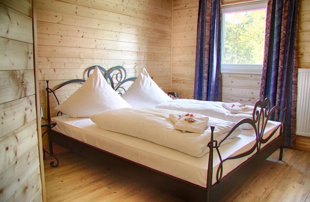 Für Allergiker geeignetes Ferienhaus (70 m2) mit Wasserbett und Terrasse