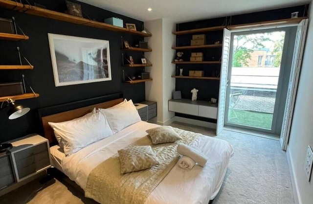 F9-Fantastic 2 Bedroom Flat in NW3!