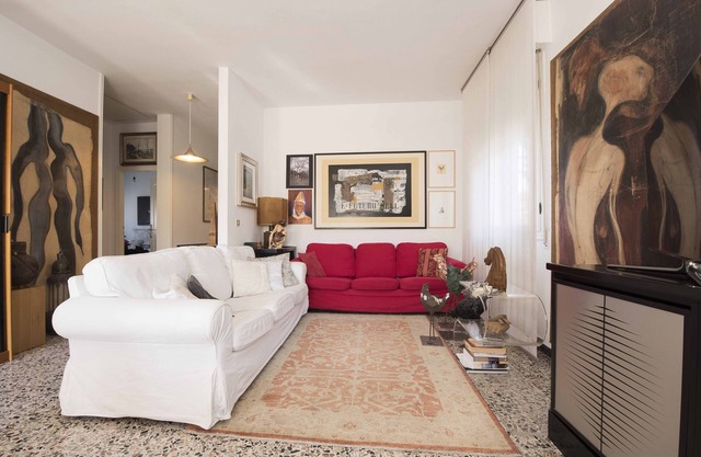 Family-friendly apartment 5 minutes from a children's park