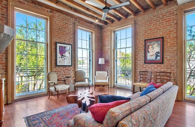 Fab 1838 Garden District 5BR w/Parking & Balcony
