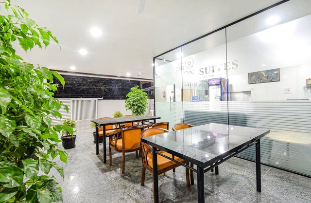 Fabhotel Ssr Ikon Suites