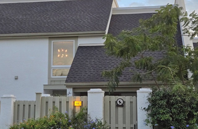 Fabulous 2/2 bedroom condo in quiet Panama City Beach gated neighborhood.