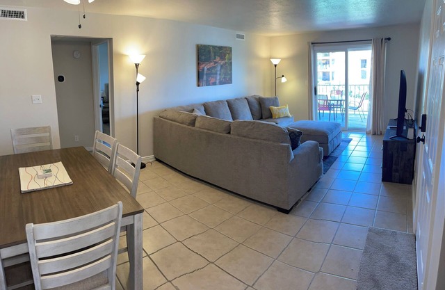 Fabulous 2 Bedroom/2 Bath Sports Village Condo with AC, WiFi in St. George