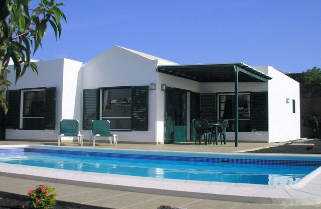 FABULOUS 2 bedroom detached villa, large private heated pool,terrace & garden