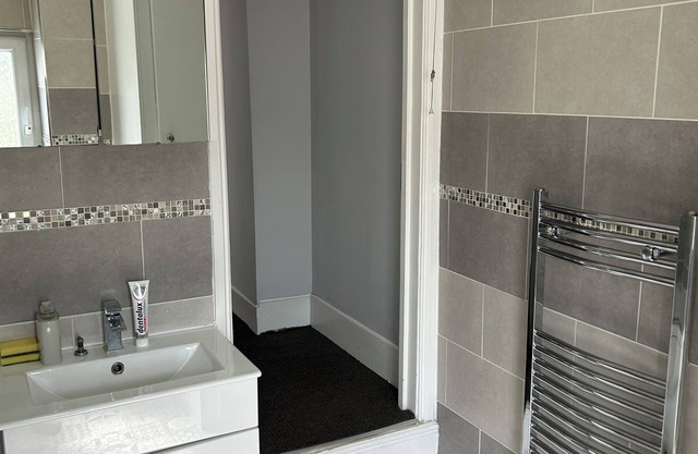 Fabulous 3 Bedroom House, London
