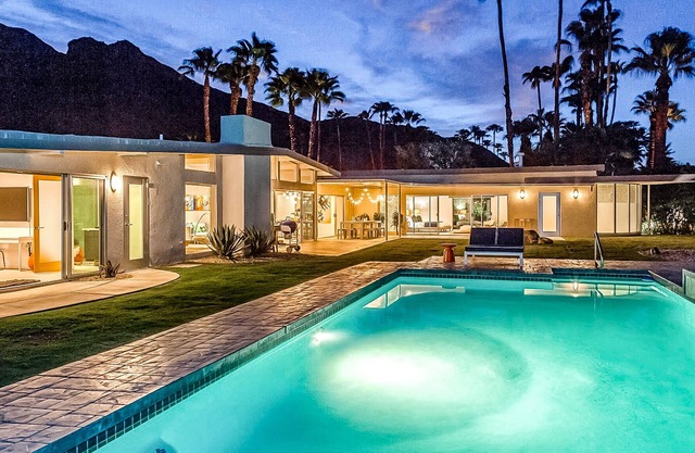 Fabulous Alexander home in the best neighborhood w/pool, spa & mountain views