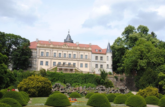 Fabulous apartment in the east wing of the historical castle Wiesenburg